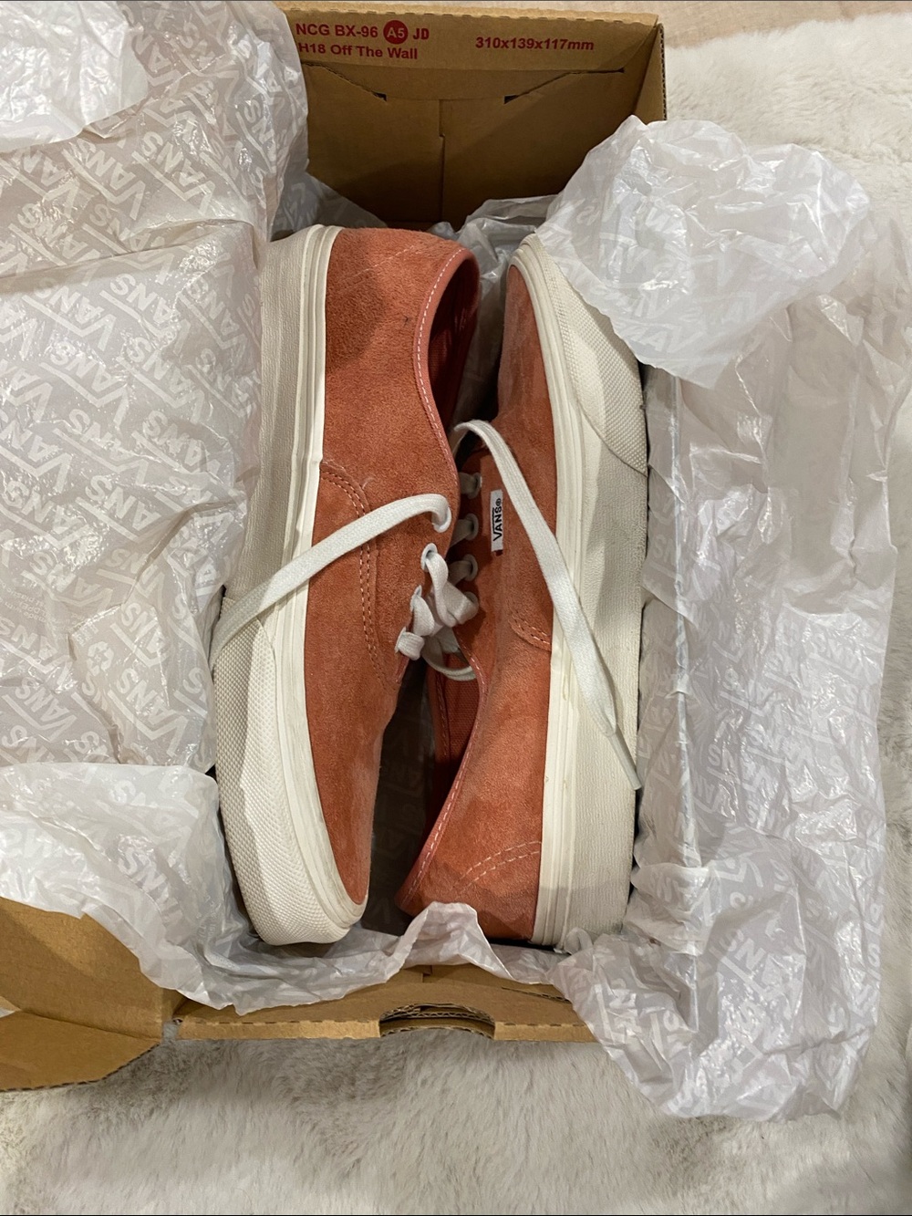 Vans Pig Suede Authentic Sneakers - Picture 11 of 11